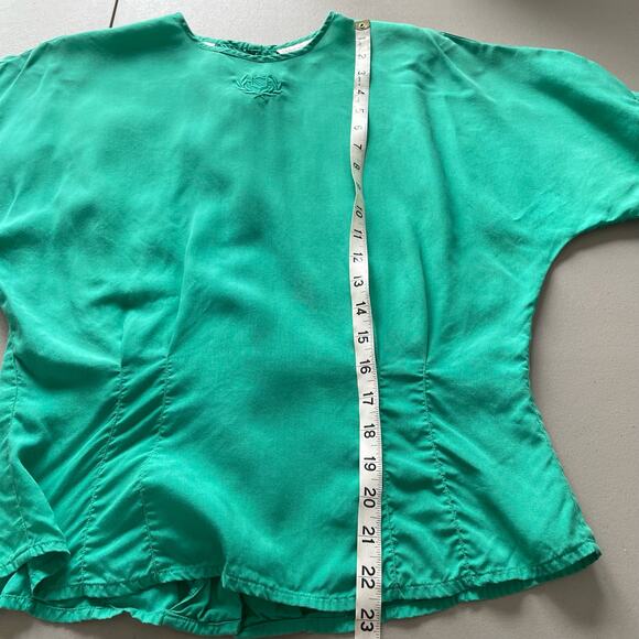 Michelle Stuart Vintage Fitted Blouse Short Sleeve Emerald Green Button Up Back - Picture 12 of 13